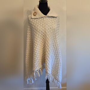 Poncho Crochet Knit Cream Made In Portugal One Size NWT